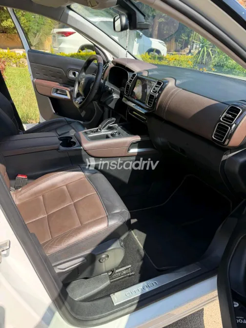 Citroën C5 Aircross 2021 White Automatic Used for Sale in Greater Cairo ( Cairo + Giza) - 3