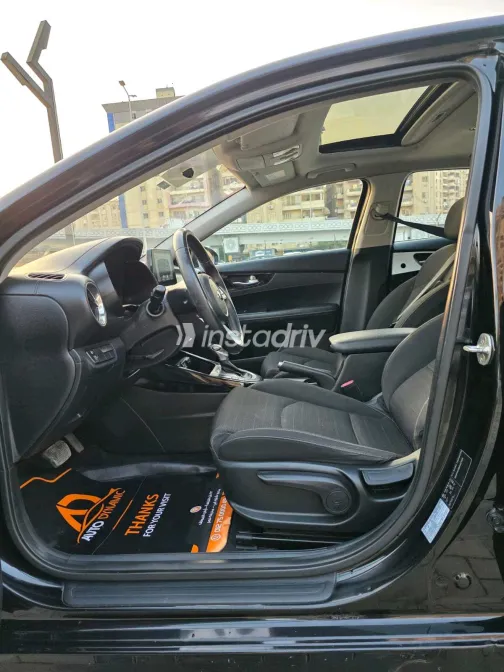 Kia Grand Cerato 2019 Black Automatic Used for Sale in Greater Cairo ( Cairo + Giza) - 4