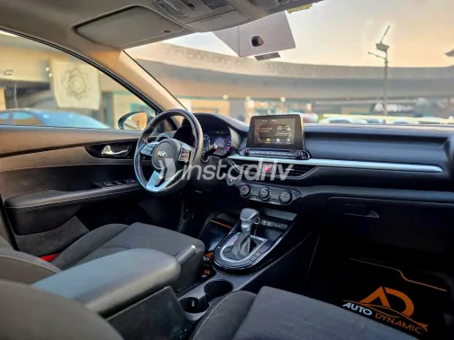 Kia Grand Cerato 2019 Black Automatic Used for Sale in Greater Cairo ( Cairo + Giza) - 9