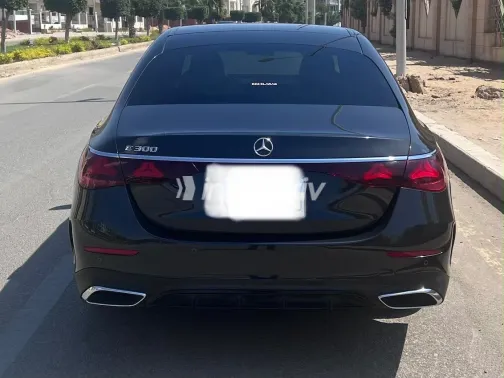 مرسيدس E 300 2025 أسود أوتوماتيك مستعملة للبيع في القاهرة الكبرى ( القاهرة - الجيزة) - 5