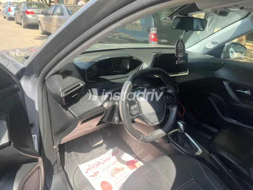 Peugeot 2008 2022 Silver Automatic Used for Sale in Greater Cairo ( Cairo + Giza) - 4