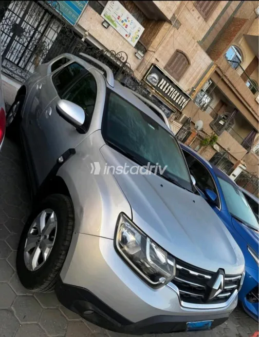 Renault Duster 2020 Silver Automatic Used for Sale in Greater Cairo ( Cairo + Giza) - 1