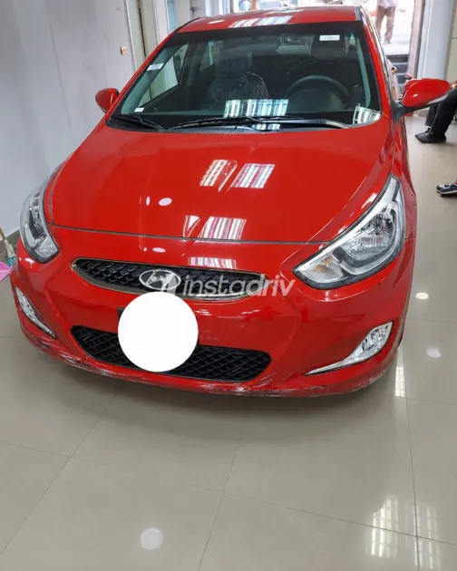 Hyundai Accent RB 2021 White Automatic Used for Sale in Greater Cairo ( Cairo + Giza) - 2