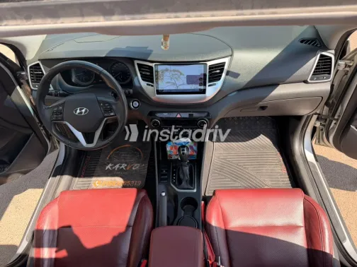 Hyundai Tucson 2018 Silver Automatic Used for Sale in Greater Cairo ( Cairo + Giza) - 3