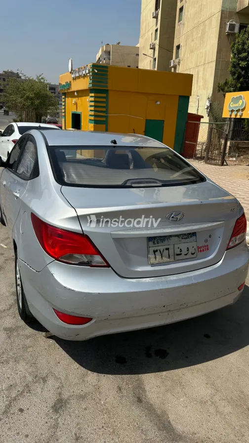Hyundai Accent RB 2017 Silver Automatic Used for Sale in Greater Cairo ( Cairo + Giza) - 6