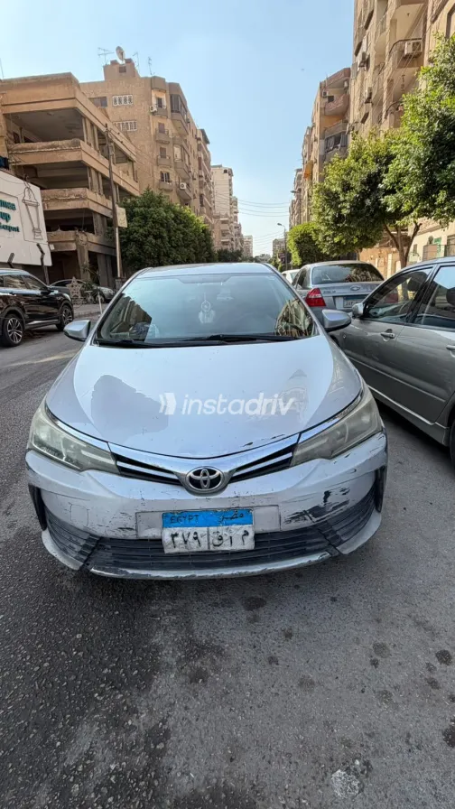 تويوتا كورولا 2019 فضي أوتوماتيك مستعملة للبيع في القاهرة الكبرى ( القاهرة - الجيزة) - 5