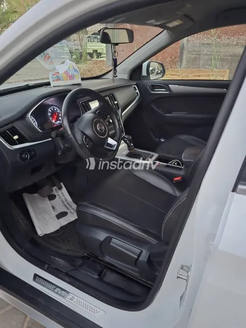 MG Rx5 2019 White Automatic Used for Sale in Greater Cairo ( Cairo + Giza) - 2