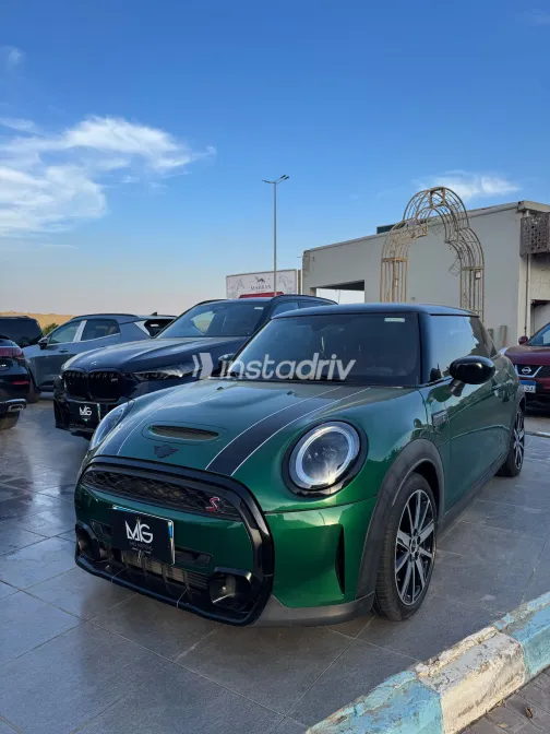 Mini Cooper 2024 Green Automatic Used for Sale in Greater Cairo ( Cairo + Giza) - 6