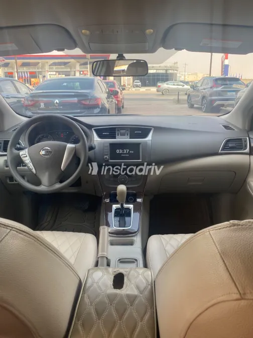 Nissan Sentra 2024 Bronze Automatic Used for Sale in Greater Cairo ( Cairo + Giza) - 3