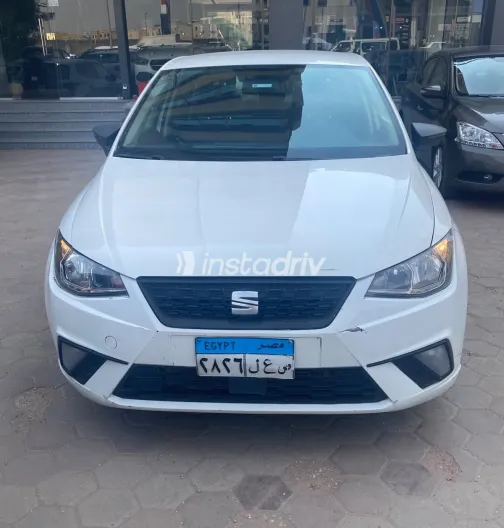 Seat Ibiza 2021 White Automatic Used for Sale in Greater Cairo ( Cairo + Giza) - 5