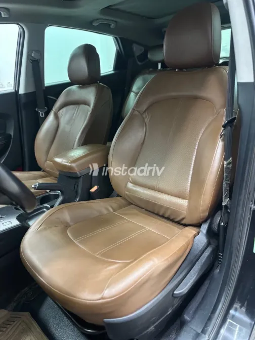 هيونداي IX 35 2015 أسود أوتوماتيك مستعملة للبيع في القاهرة الكبرى ( القاهرة - الجيزة) - 4