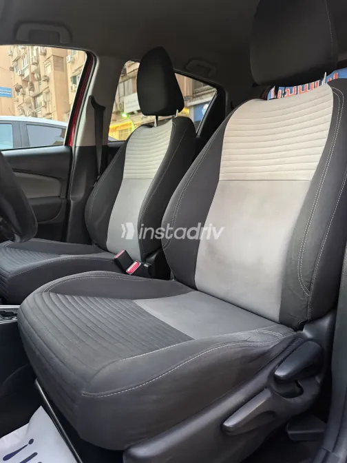 Toyota Yaris 2018 Red Automatic Used for Sale in Greater Cairo ( Cairo + Giza) - 7
