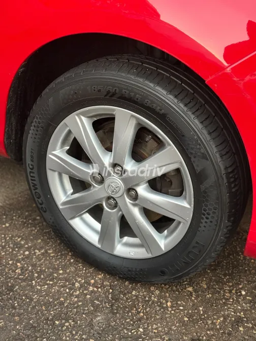 Toyota Yaris 2018 Red Automatic Used for Sale in Greater Cairo ( Cairo + Giza) - 8