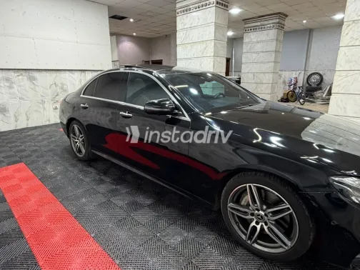مرسيدس E 350 2020 أسود أوتوماتيك مستعملة للبيع في القاهرة الكبرى ( القاهرة - الجيزة) - 3