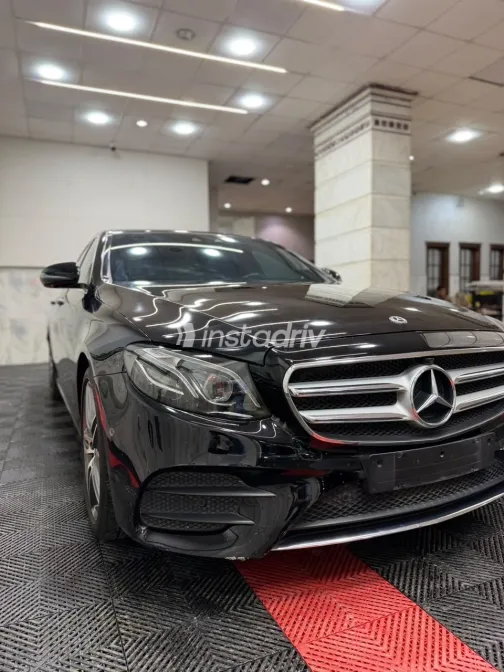 مرسيدس E 350 2020 أسود أوتوماتيك مستعملة للبيع في القاهرة الكبرى ( القاهرة - الجيزة) - 6