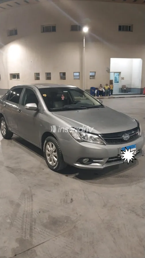 بى واى دى‬ F3 2020 رمادي يدوي مستعملة للبيع في القاهرة الكبرى ( القاهرة - الجيزة) - 2