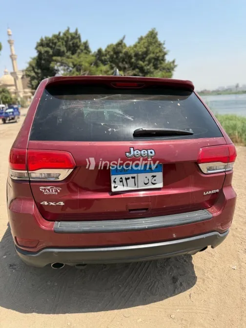 Jeep Grand Cherokee 2014 White Automatic Used for Sale in Greater Cairo ( Cairo + Giza) - 5