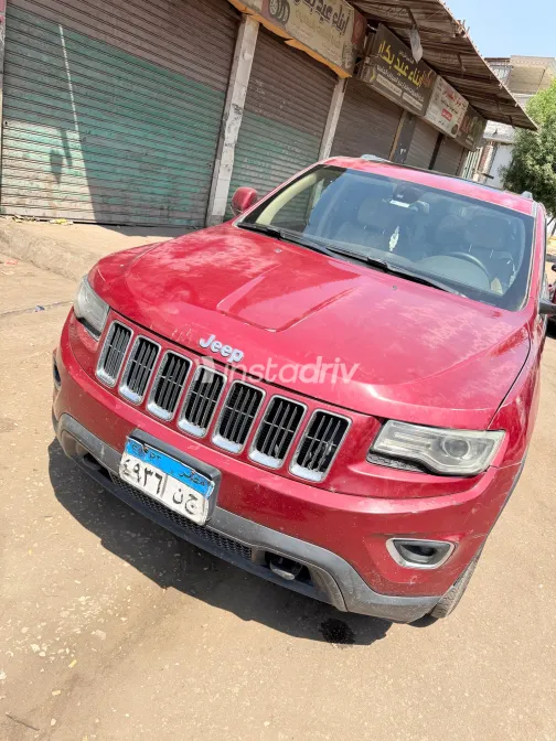 Jeep Grand Cherokee 2014 White Automatic Used for Sale in Greater Cairo ( Cairo + Giza) - 8