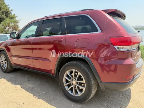 Jeep Grand Cherokee 2014 White Automatic Used for Sale in Greater Cairo ( Cairo + Giza) - 9
