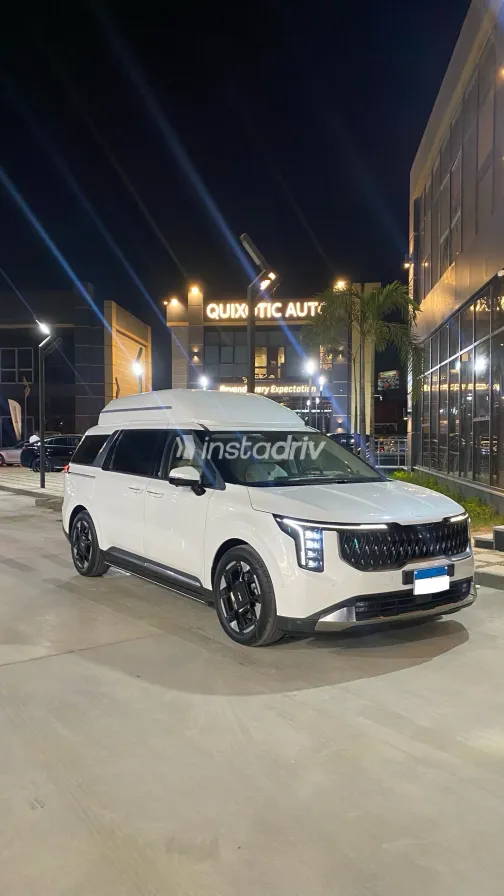 Kia Carnival 2024 White Automatic Used for Sale in Greater Cairo ( Cairo + Giza) - 7