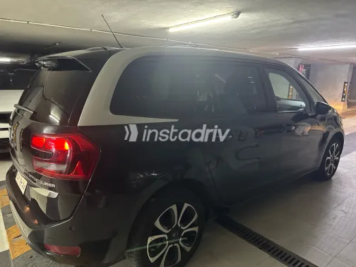 Citroën C4 Grand Picasso 2020 Black Automatic Used for Sale in Greater Cairo ( Cairo + Giza) - 3
