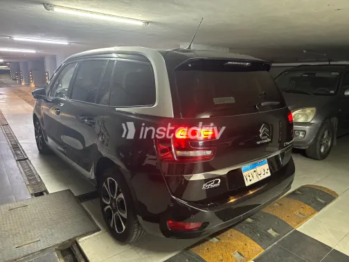 Citroën C4 Grand Picasso 2020 Black Automatic Used for Sale in Greater Cairo ( Cairo + Giza) - 10