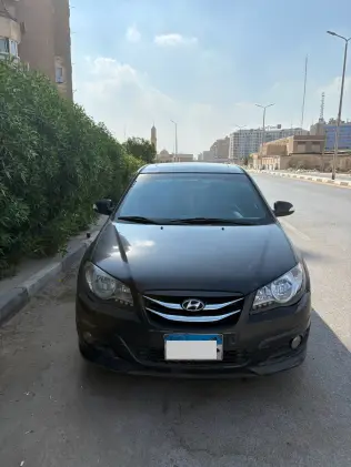 هيونداي إلنترا اتش دى 2017 رمادي أوتوماتيك مستعملة للبيع في القاهرة الكبرى ( القاهرة - الجيزة)