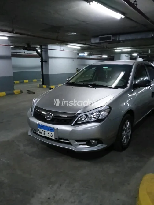 Byd F3 2025 Silver Automatic Used for Sale in Greater Cairo ( Cairo + Giza) - 1