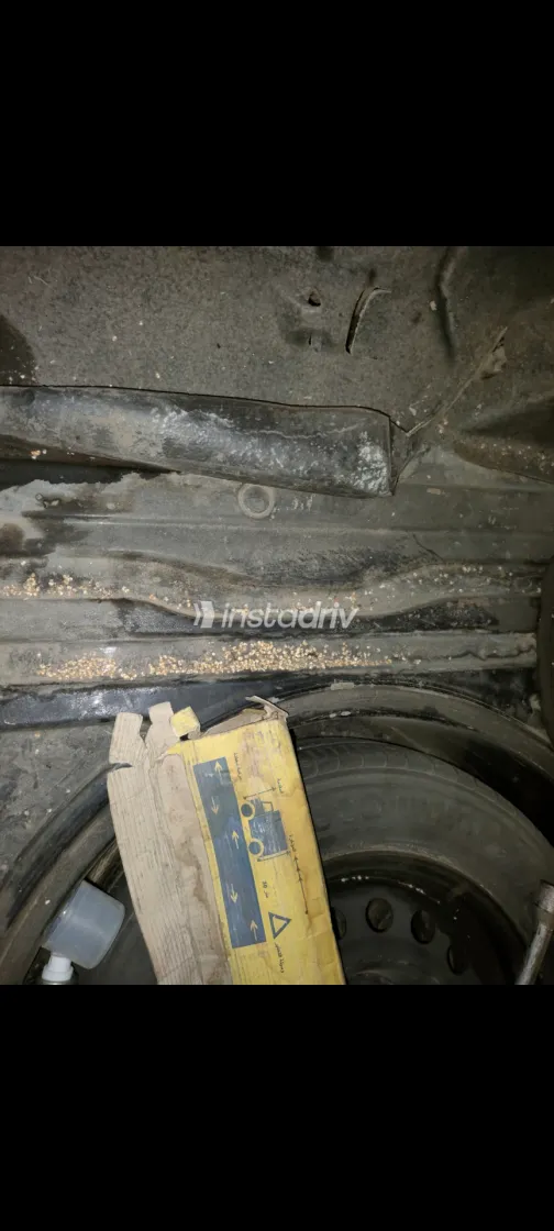 BMW 318 1987 Black Manual Used for Sale in Greater Cairo ( Cairo + Giza) - 9