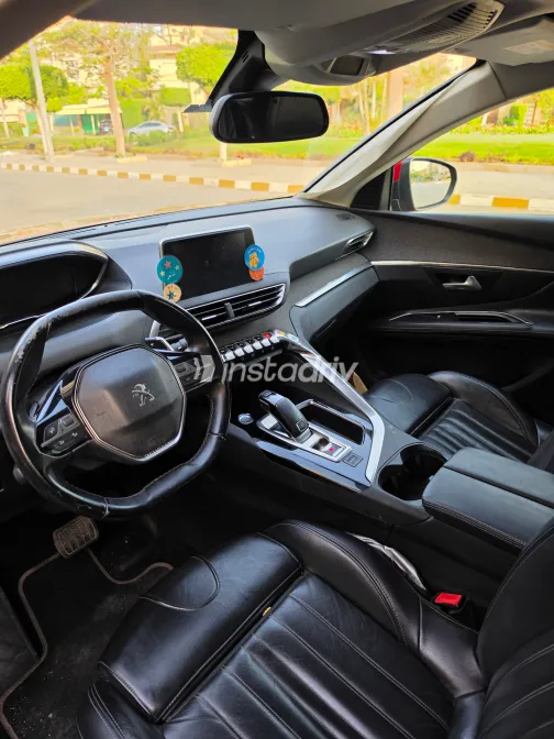 Peugeot 3008 2020 Red Automatic Used for Sale in Greater Cairo ( Cairo + Giza) - 3