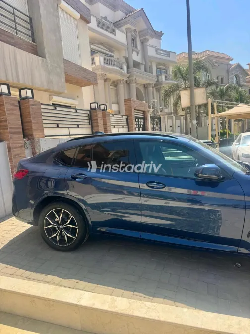 بي ام دبليو X4 2025 أزرق أوتوماتيك مستعملة للبيع في القاهرة الكبرى ( القاهرة - الجيزة) - 3