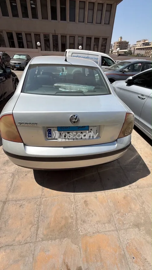 Volkswagen Passat 2002 Silver Manual Used for Sale in Greater Cairo ( Cairo + Giza) - 2