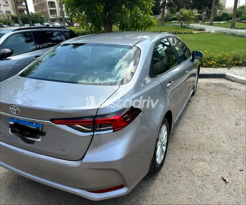 تويوتا كورولا 2021 فضي CVT مستعملة للبيع في القاهرة الكبرى ( القاهرة - الجيزة) - 8