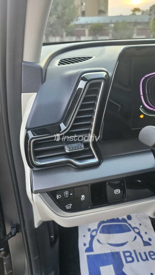 Kia Sportage 2023 Gray Automatic Used for Sale in Greater Cairo ( Cairo + Giza) - 8