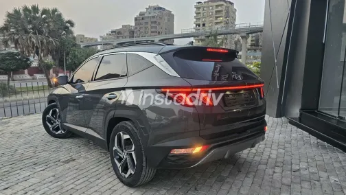 Hyundai Tucson 2023 Gray Automatic Used for Sale in Greater Cairo ( Cairo + Giza) - 10