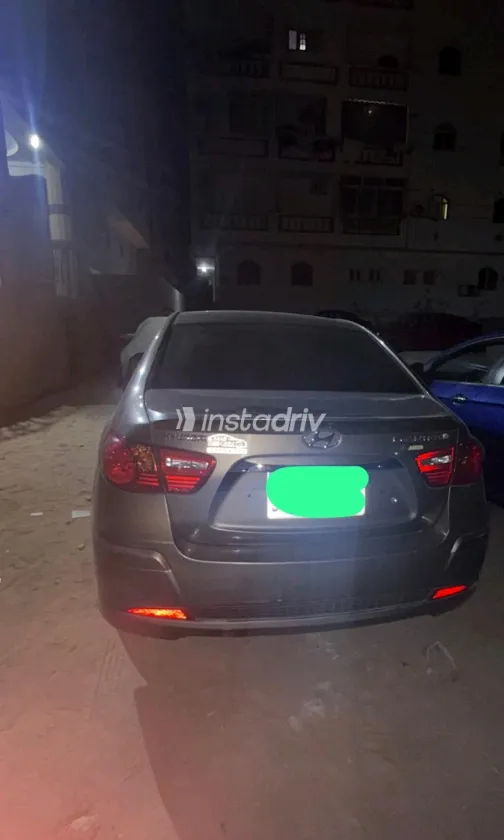 Hyundai Elantra HD 2022 Champagne Automatic Used for Sale in Greater Cairo ( Cairo + Giza) - 1