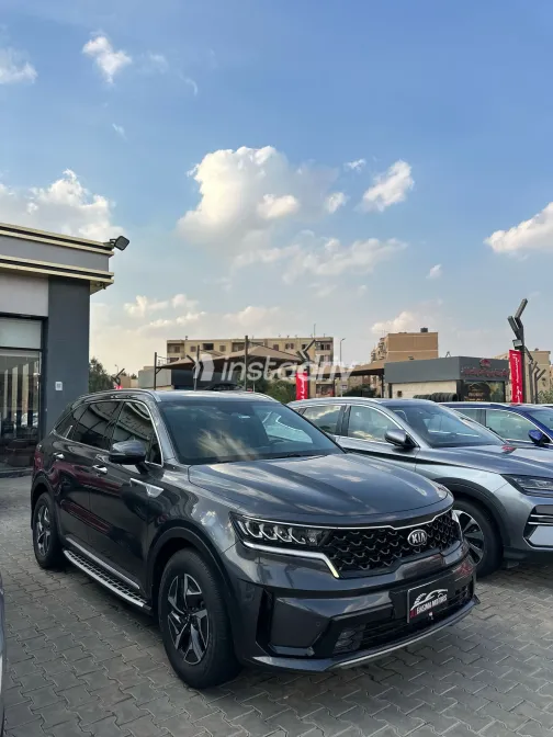 Kia Sorento 2021 Gray Automatic Used for Sale in Greater Cairo ( Cairo + Giza) - 7