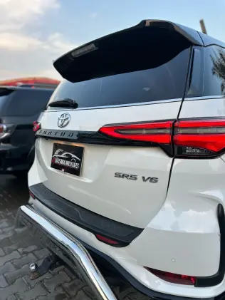Toyota Fortuner 2023 White Automatic Used for Sale in Greater Cairo ( Cairo + Giza)
