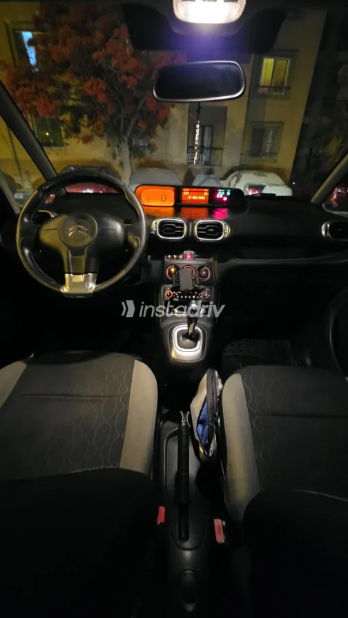 Citroën C3 Picasso 2015 Black Automatic Used for Sale in Greater Cairo ( Cairo + Giza) - 4