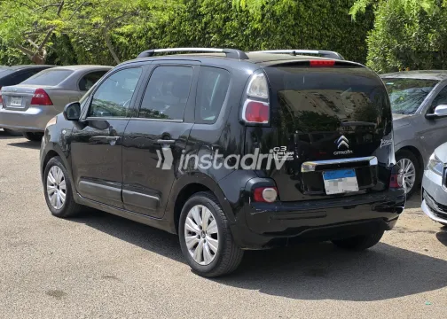 Citroën C3 Picasso 2015 Black Automatic Used for Sale in Greater Cairo ( Cairo + Giza) - 5