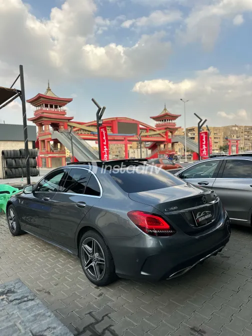 مرسيدس C 300 2020 رمادي أوتوماتيك مستعملة للبيع في القاهرة الكبرى ( القاهرة - الجيزة) - 5