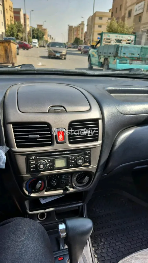 Nissan Sunny 2016 Gray Automatic Used for Sale in Greater Cairo ( Cairo + Giza) - 3