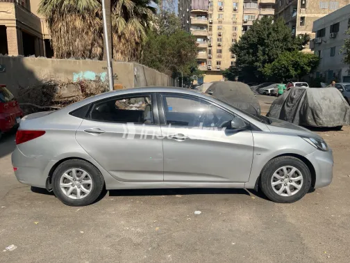 Hyundai Accent RB 2012 Silver Automatic Used for Sale in Greater Cairo ( Cairo + Giza) - 5