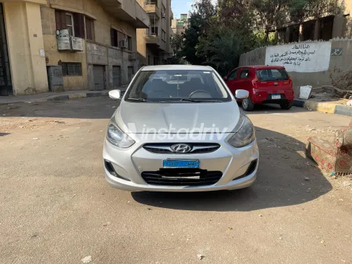 Hyundai Accent RB 2012 Silver Automatic Used for Sale in Greater Cairo ( Cairo + Giza) - 8