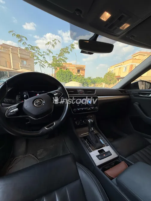Skoda Superb 2021 Blue Automatic Used for Sale in Greater Cairo ( Cairo + Giza) - 6