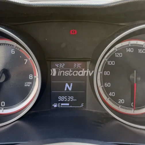 Suzuki Swift 2021 Silver Automatic Used for Sale in Greater Cairo ( Cairo + Giza) - 4