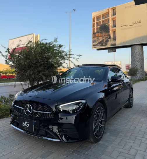 مرسيدس E 200 2022 أسود أوتوماتيك مستعملة للبيع في القاهرة الكبرى ( القاهرة - الجيزة) - 4