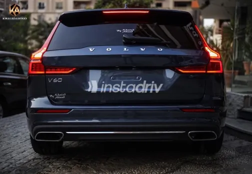 فولفو V60 2021 أزرق أوتوماتيك مستعملة للبيع في القاهرة الكبرى ( القاهرة - الجيزة) - 4