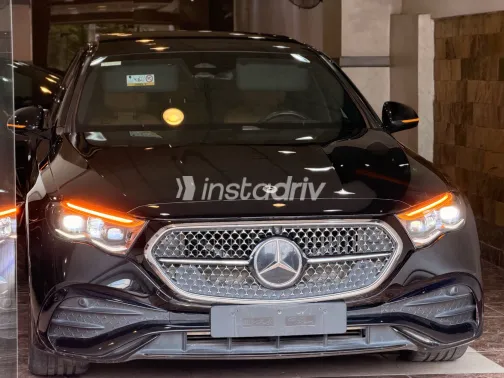 مرسيدس E 200 2024 أسود أوتوماتيك مستعملة للبيع في القاهرة الكبرى ( القاهرة - الجيزة) - 9