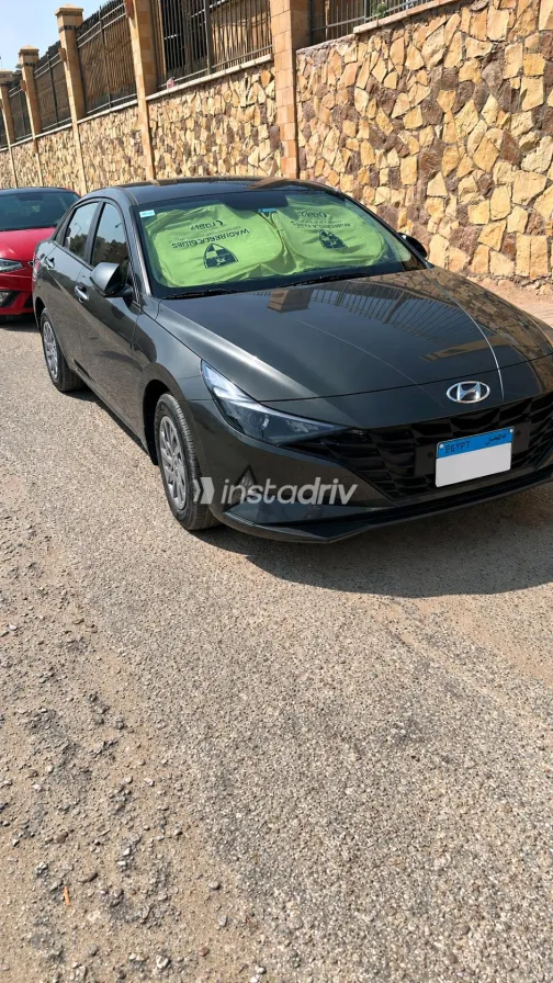 Hyundai Elantra 2021 Gray Automatic Used for Sale in Greater Cairo ( Cairo + Giza) - 1